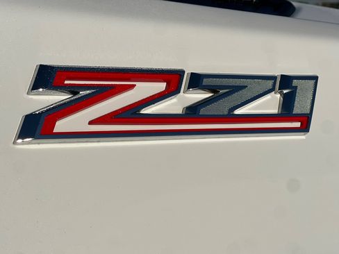 Used 2024 Chevrolet Silverado 2500 LT w/ Convenience Package image 27