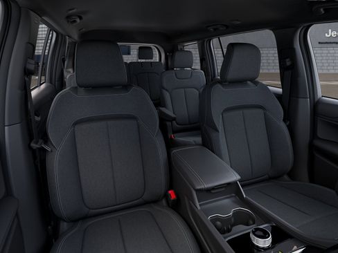 New 2026 Jeep Grand Cherokee L Laredo AWD/4WD image 9