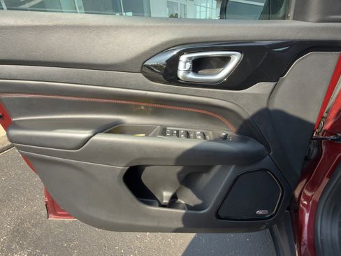 Used 2022 Jeep Compass Trailhawk w/ Sun and Sound Group image 16