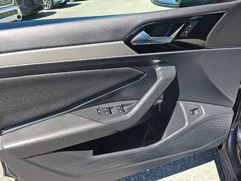 Used 2019 Volkswagen Jetta R-Line image 11