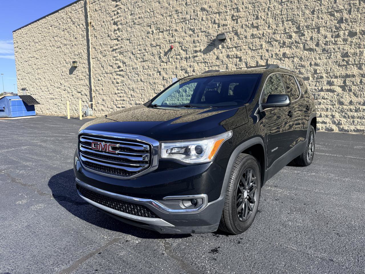 Used 2017 GMC Acadia SLT AWD/4WD image 1