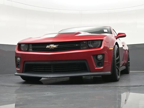 Used 2014 Chevrolet Camaro ZL1 RWD image 29