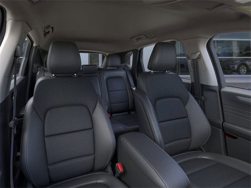 New 2025 Ford Escape SE image 10