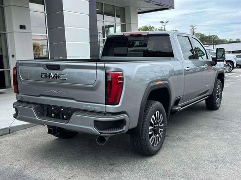 New 2026 GMC Sierra 2500 Denali Ultimate AWD/4WD image 3