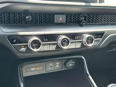 Certified 2024 Honda CR-V EX image 28