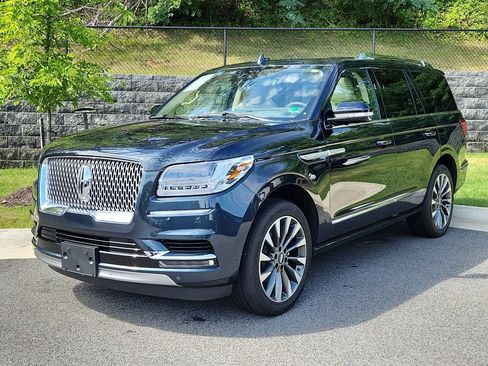 Used 2021 Lincoln Navigator Reserve w/ Luxury Package AWD/4WD image 1
