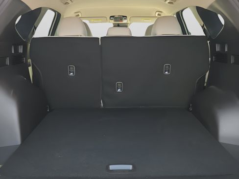 New 2026 Hyundai Tucson SE image 8