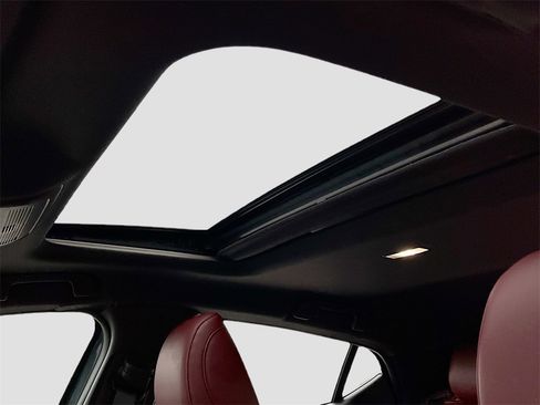 Used 2024 MAZDA MAZDA3 s image 23