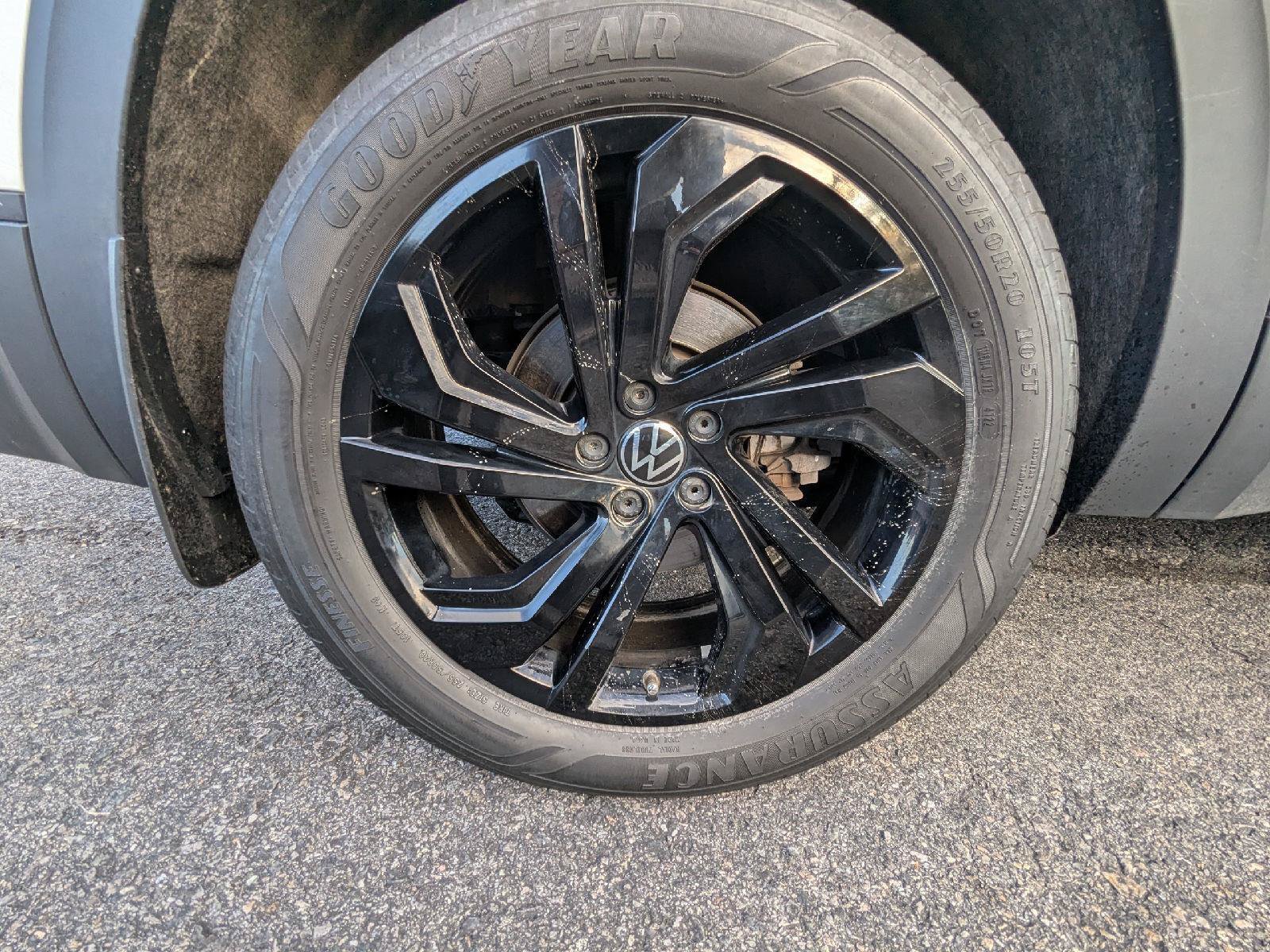 Used 2023 Volkswagen Atlas SE AWD/4WD image 12