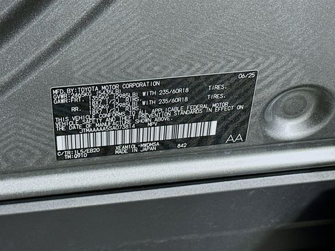 Used 2025 Toyota bZ4X FWD image 12