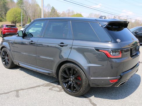 Used 2022 Land Rover Range Rover Sport HST image 3