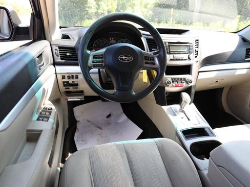 Used 2013 Subaru Outback 2.5i image 15