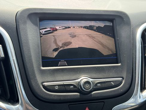 Used 2020 Chevrolet Equinox LT image 17