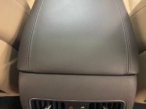 Used 2012 Hyundai Equus Signature image 22