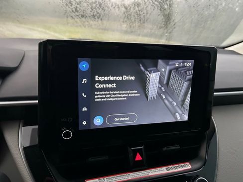 Certified 2025 Toyota Corolla LE image 23