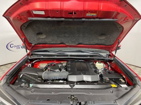 Used 2019 Toyota 4Runner SR5 Premium AWD/4WD image 22