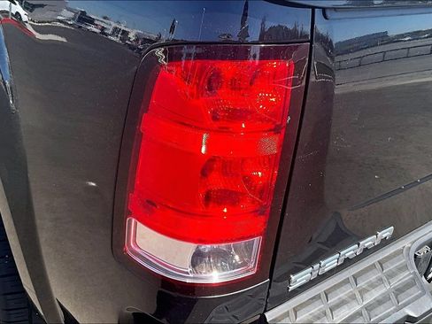 Used 2013 GMC Sierra 1500 Denali AWD/4WD image 29