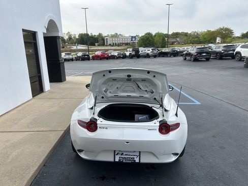 New 2026 MAZDA MX-5 Miata RF Grand Touring RWD image 15