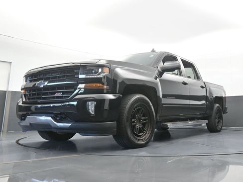 Used 2018 Chevrolet Silverado 1500 LT w/ All Star Edition AWD/4WD image 49