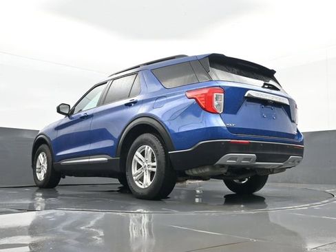 Used 2022 Ford Explorer XLT w/ Equipment Group 202A image 29