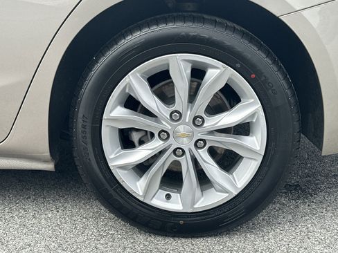 Used 2024 Chevrolet Malibu LT image 19