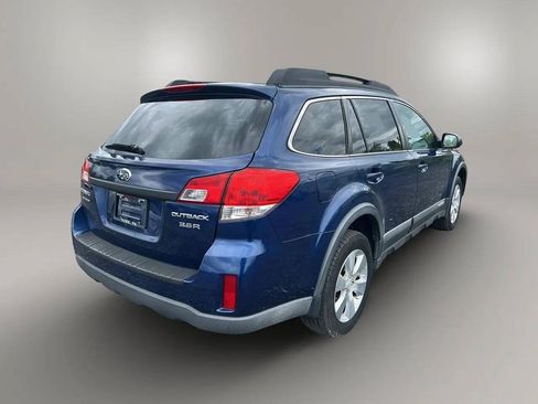 Used 2010 Subaru Outback 3.6R Limited AWD/4WD image 7