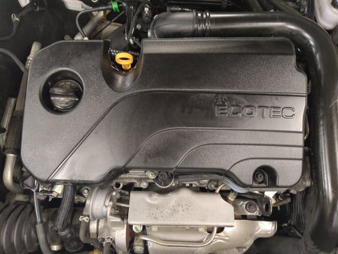 Used 2020 Chevrolet Malibu LS image 30