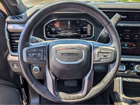 Used 2024 GMC Sierra 2500 Denali Ultimate w/ Max Trailering Package AWD/4WD image 16