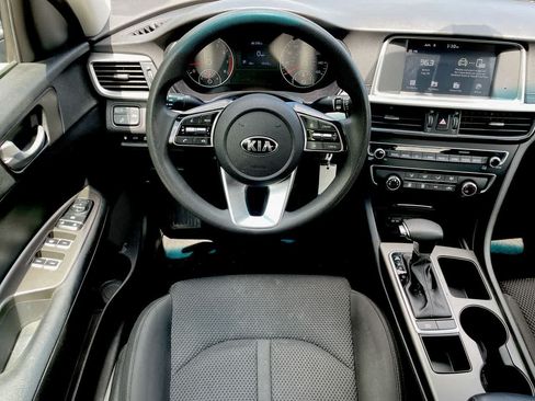 Used 2019 Kia Optima LX FWD image 11