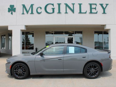 Used 2019 Dodge Charger SXT w/ Blacktop Package AWD/4WD image 1