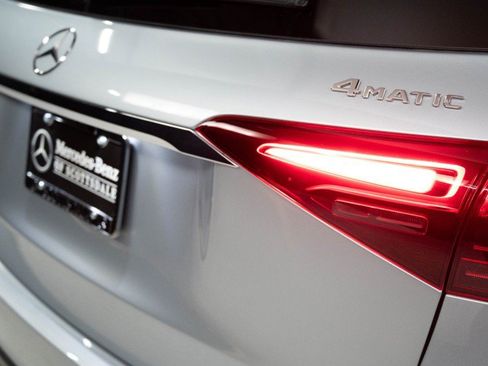 New 2026 Mercedes-Benz GLE 580 4MATIC image 10