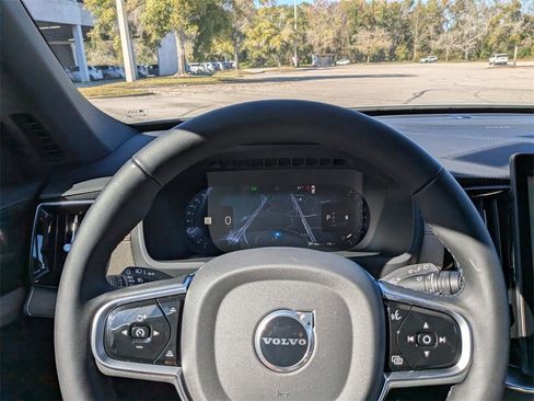 New 2026 Volvo XC90 B6 Plus w/ Protection Package Premier image 34