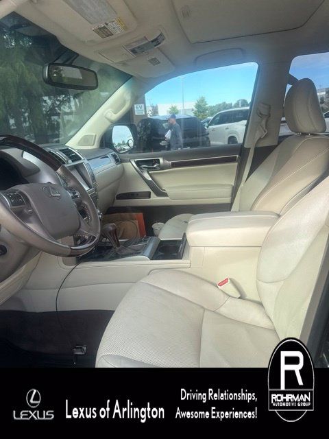 Used 2018 Lexus GX 460 Premium w/ Premium Package AWD/4WD image 6