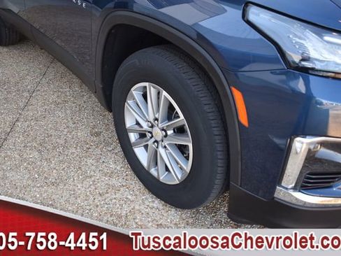 Used 2023 Chevrolet Traverse LT image 14