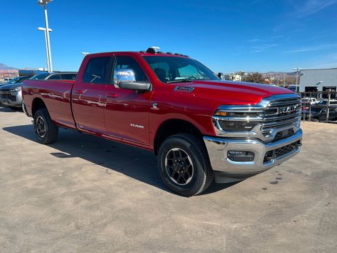 New 2026 RAM 3500 Laramie AWD/4WD image 7