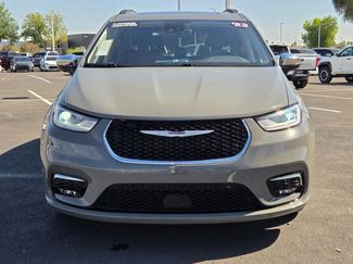 Used 2023 Chrysler Pacifica Limited video 2