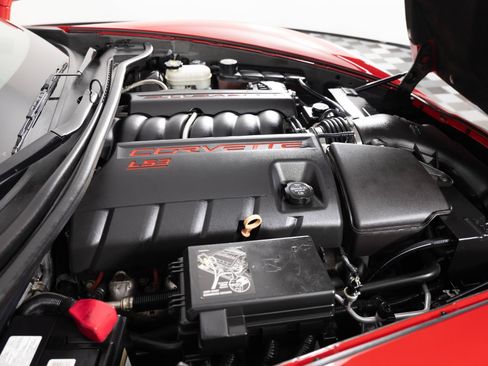 Used 2008 Chevrolet Corvette Coupe w/ Preferred Equipment Group RWD image 32