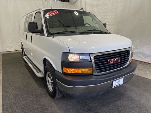 Used 2023 GMC Savana 2500 w/ Driver Convenience Package image 13