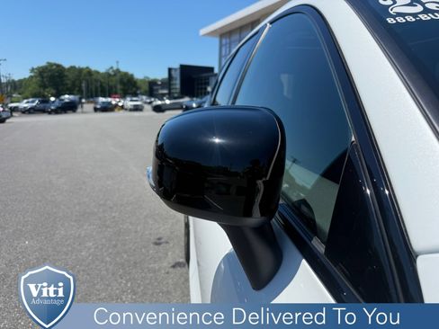 Certified 2025 Volvo XC60 T8 Plus w/ Protection Package Premier AWD/4WD image 10