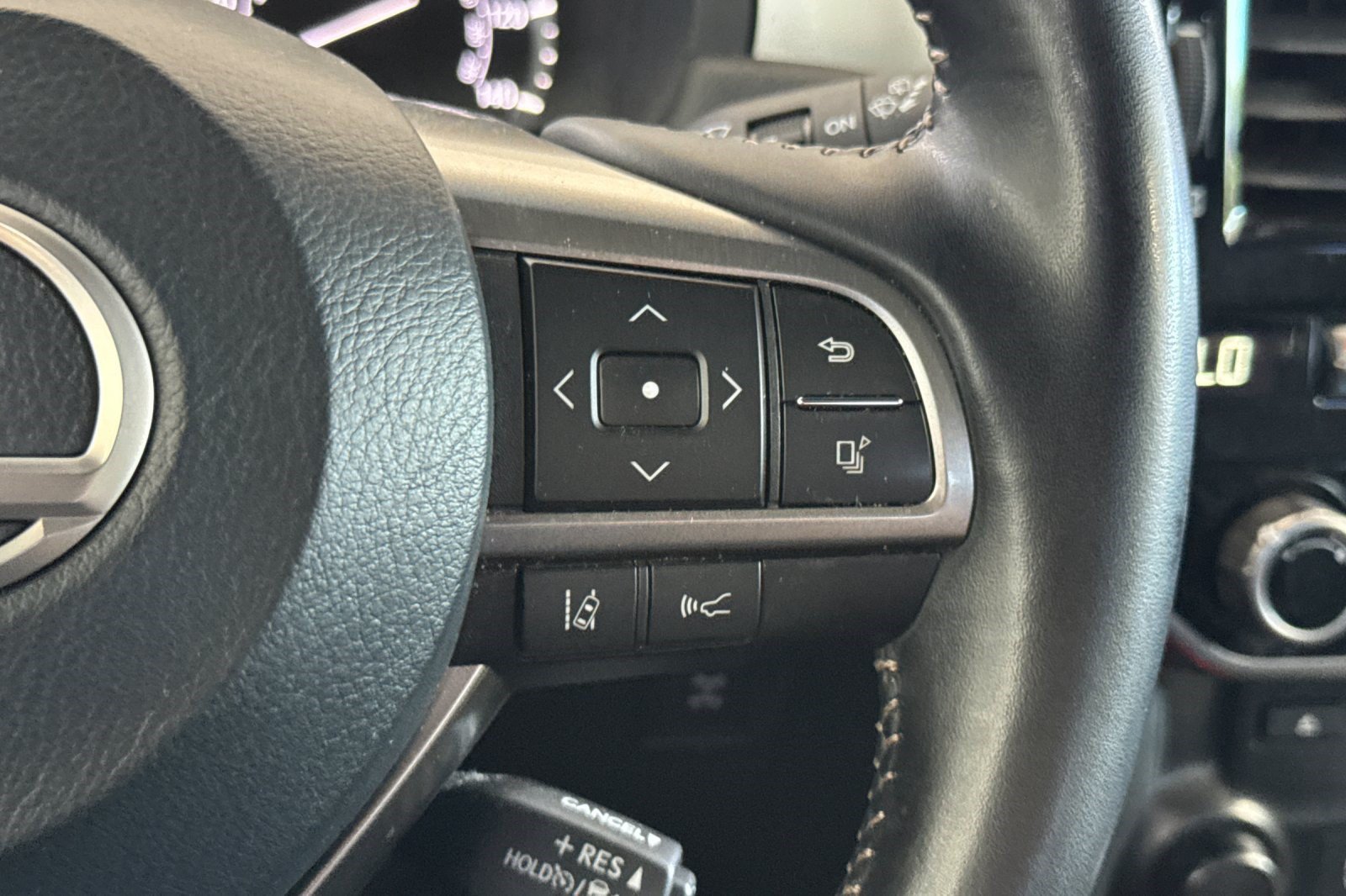 Certified 2023 Lexus GX 460 Premium w/ Premium Plus Package AWD/4WD image 33
