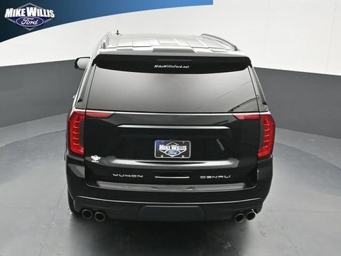 Used 2021 GMC Yukon Denali w/ Denali Premium Package RWD image 14