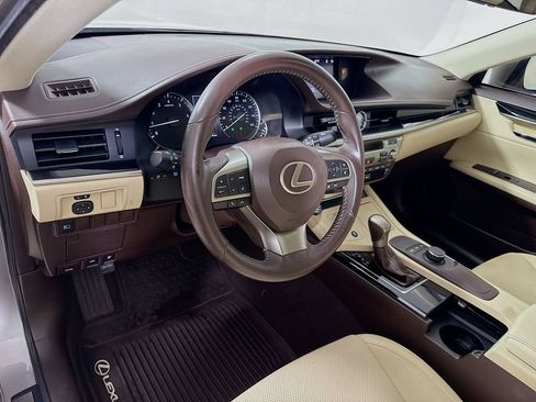 Used 2018 Lexus ES 350 w/ Accessory Package 2 FWD image 9
