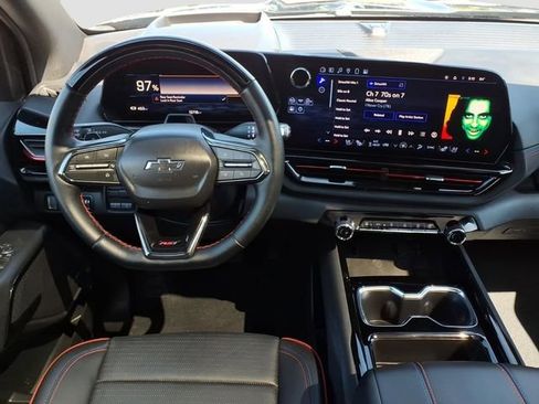 Used 2025 Chevrolet Silverado EV RST AWD/4WD image 12