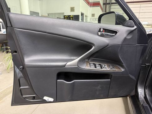 Used 2009 Lexus IS 250 AWD image 10