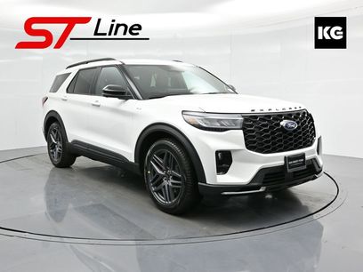 New 2025 Ford Explorer ST-Line w/ Premium Package