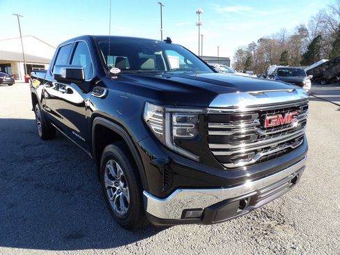 Used 2023 GMC Sierra 1500 SLT w/ SLT Convenience Package AWD/4WD image 11