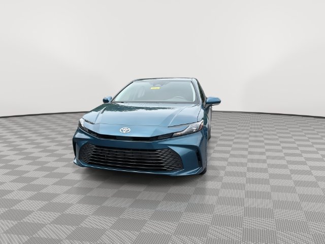 Used 2026 Toyota Camry LE FWD image 4