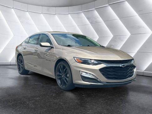 Used 2023 Chevrolet Malibu LT w/ Sport Edition FWD image 3