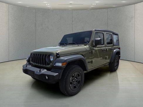 Used 2025 Jeep Wrangler Unlimited Sport AWD/4WD image 10