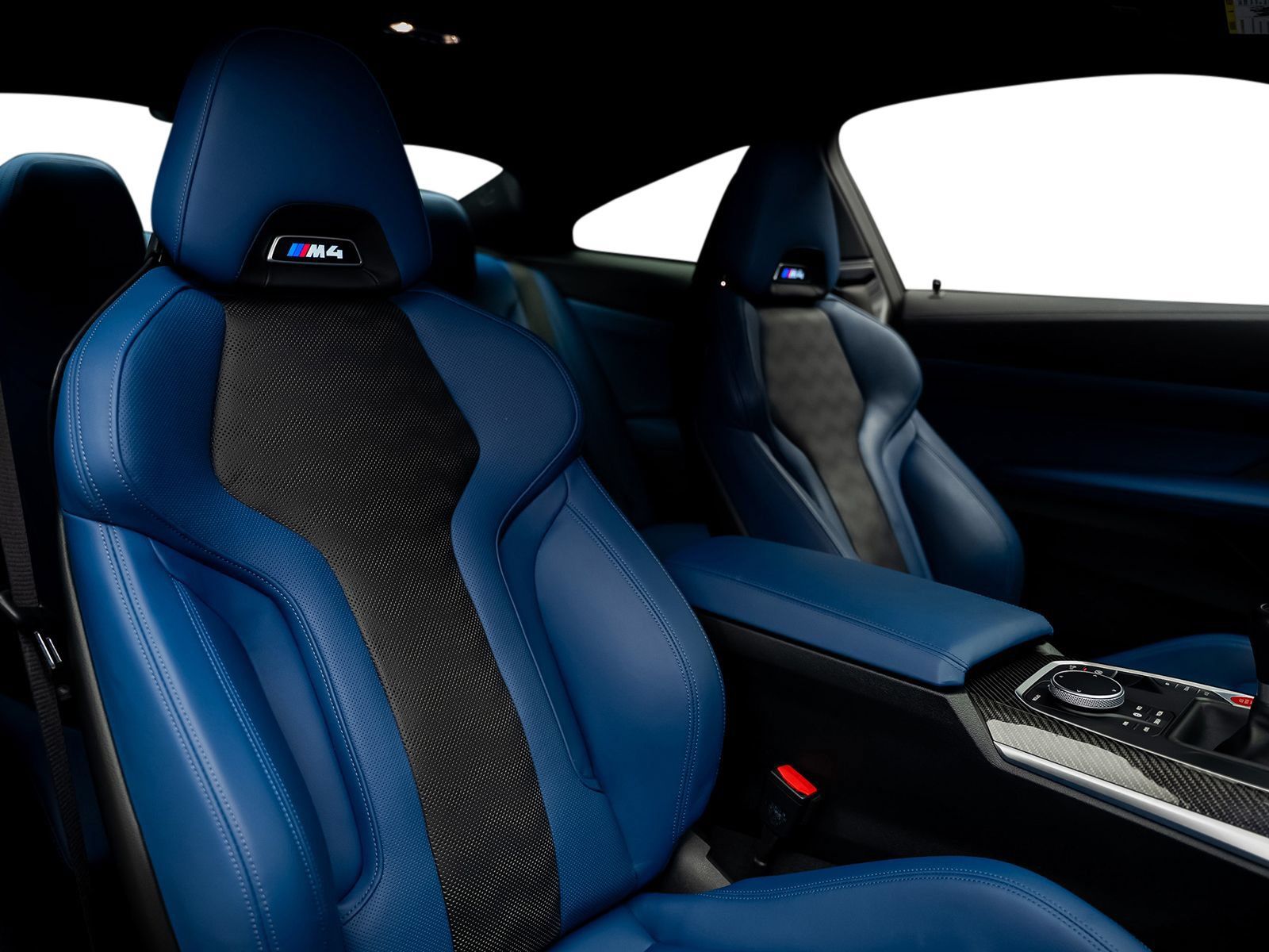 Used 2021 BMW M4 Coupe w/ M Carbon Exterior Package RWD image 37